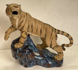 Vintage Chinesische Porzellan Knurrender Tiger Skulptur - Bild 1 von 6