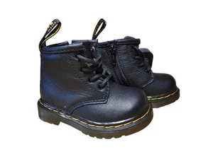 Dr. Martens Kleinkind 1460 Softy T Leder Schnürstiefel Größe 4 US 3 UK - Bild 1 von 10