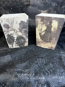 Custom Plastic Vases - Picture 1 of 3