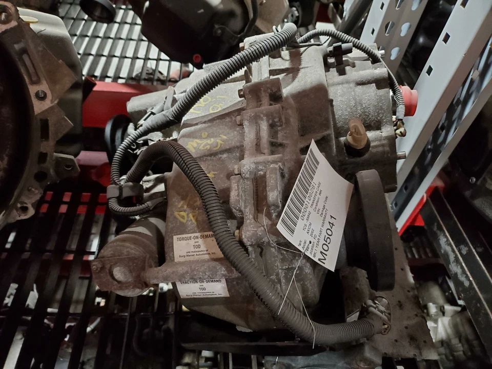 TRANSFER CASE 2002 ISUZU AXIOM WITH 69,523 MILES Foto 1 de 3