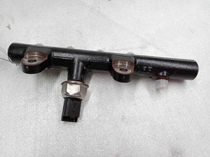 175213876R rampe injection pour NISSAN PULSAR (C13) ACENTA 2014 507348 - Picture 1 of 8