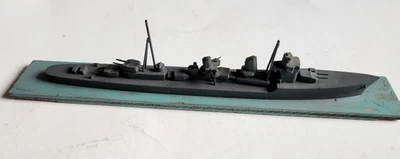 Acorazado británico Comet Authenticast Foto 1 de 4