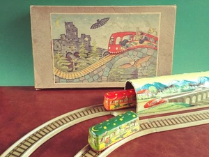 Seltene ca.1948 Technofix 246 Blech Aufzieh Halloween Geisterbahn Schienen mit Box - Bild 1 von 13