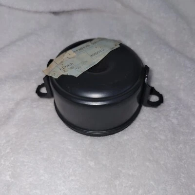 Cubierta del controlador de transmisión NOS 089 325 371 Porsche 924 y 944, VW, Audi Foto 1 de 4