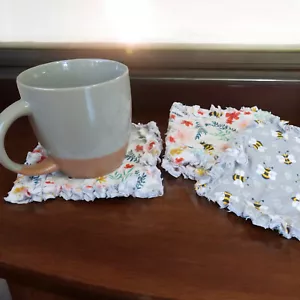 Rag Quilt Coasters, Set of 4, Reversible Fabric Mug Rugs With Bees - Picture 1 of 8
