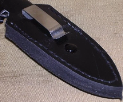 NAVAJA DAGA ESPIGA COMPLETA CON ESTUCHE FUNDA CLIP BOTAS!!! Foto 1 de 4