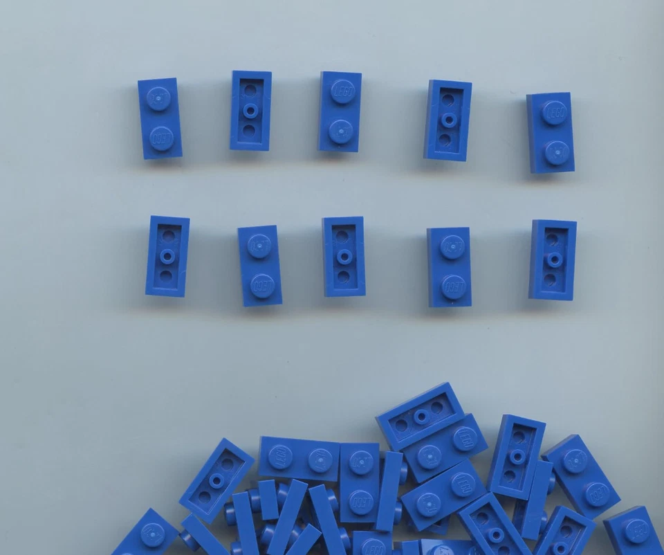 LEGO x 36 Blue Plate 1 x 2 NEW 3023 - Image 1 of 1