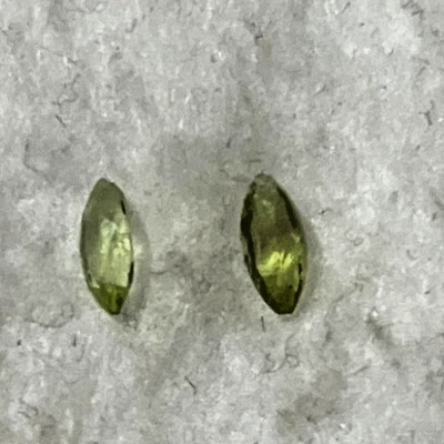 Один граненый перидот маркиза 6x3x2,5 мм 0,3 карата 3x6 - Изображение 1 из 2