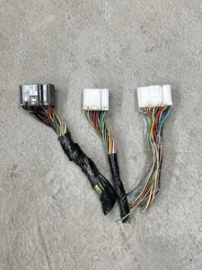 2002-2004 ACURA RSX Type-S Engine Computer Wiring ECU 37820-PRB-A08 6 SPD K20A2 - Picture 1 of 3