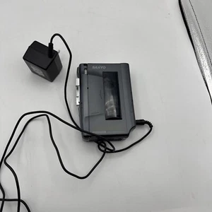 Sanyo Lettore di cassette personali - M-1119 registratore compatto ad attivazione vocale - Foto 1 di 10