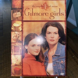 Gilmore Girls DVD Season 1 (6 disk set) 2000-2001 - Picture 1 of 10