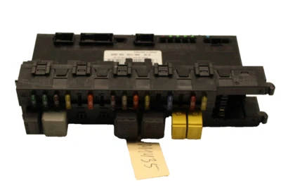 2004-2010 MERCEDES BENZ CLS 500 550 W219 55AMG TRUNK SAM FUSE BOX RELAY - Image 1 of 4