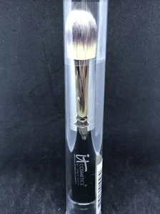 New&Sealed IT Cosmetics Heavenly Lux Airbrush Foundation Concealer Brush - Picture 1 of 1