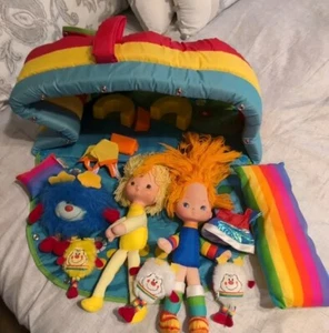 Lote de muñecas y cabaña vintage años 80 Rainbow Bright Doll Friends - Imagen 1 de 9
