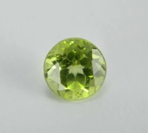 .86 Carats Natural Green Peridot Faceted Gemstone Round PRT32 - Picture 1 of 3