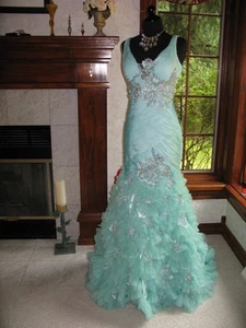 Mac Duggal Couture 78514 Aqua Winning Pageant Gala Gown sz 8 - Picture 1 of 6