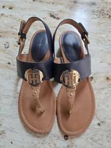 Tommy Hilfiger Women's Navy Blue/Tan King Heeled Sandals Gold Logo Size 8.5 - Picture 1 of 5