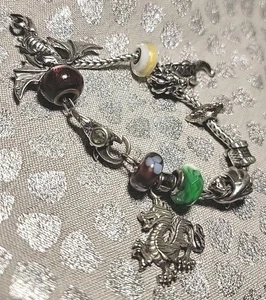 925 Drachen und Glas Bettelarmband 6 Drachen 4 Perlen. silber. - Bild 1 von 21