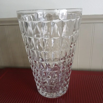 Vaso de flores de vidro vintage 10x6,5” cortes triangulares cônicos E.O. Brody feito nos EUA - Imagem 1 de 4