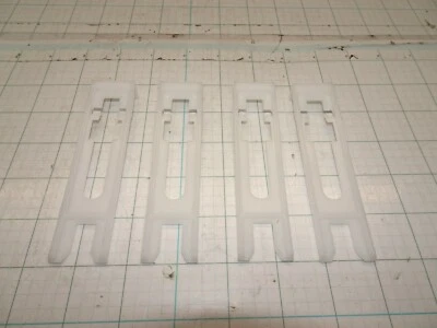 Headlight Retainer Clip GM 10298115 Stamped On Part Fits General Motors QTY 4  - Image 1 of 4