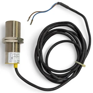 Proxicapator PA-610.95 Inductive Proximity Sensor 20-250V AC 400mA - Picture 1 of 6