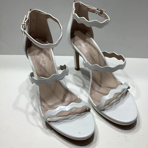 Kelly & Katie Litton Womens White Vegan Strappy Rear Zip Heels Shoes Sz. 10M Exc - Picture 1 of 6