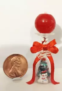 PORTAVELAS MINIATURA CASA DE MUÑECAS ESCALA 1:12 COPA DE VINO DE NAVIDAD CON VELA ROJA - Imagen 1 de 12