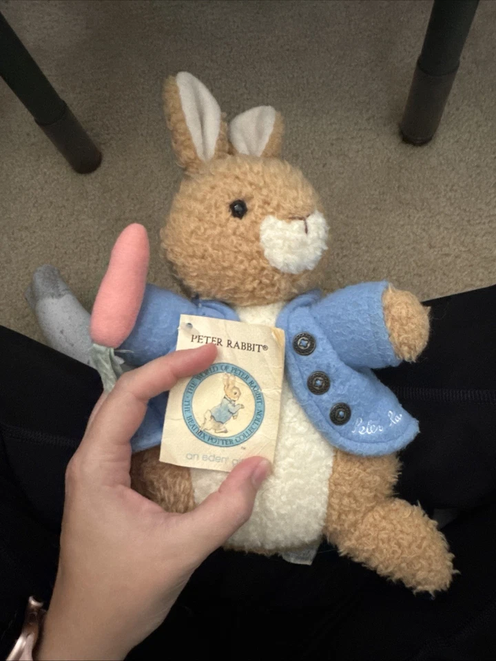 爱丁礼物 彼得·拉比的世界 毛绒兔子 带胡萝卜 故事书 — 第 1/3 张图片