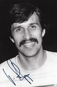 France Football Soccer Coach Victor Zvunka RC Paris Signed Universal Photo 1985 - Picture 1 of 3
