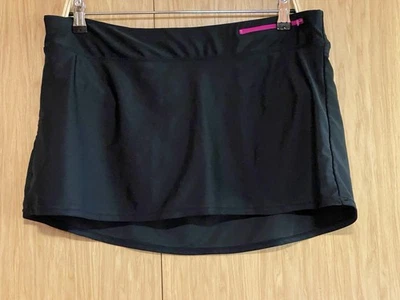 ZeroXposur Swimwear Ladies Black Swim Skirt w/Fuchsia Zip Pocket at Waist Sze 14 - Image 1 of 4