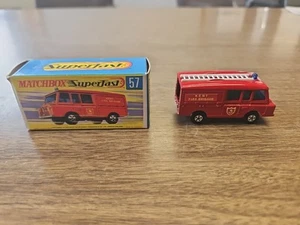 Matchbox Superfast No. 57 Land Rover Fire Truck with BOX "NICE" - Picture 1 of 9