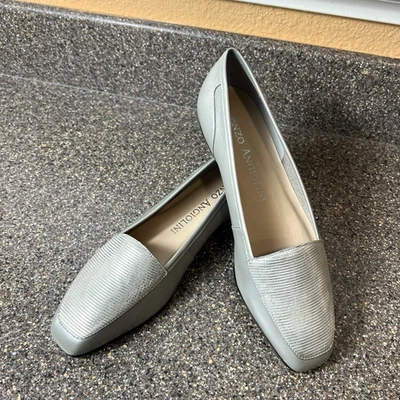 Mocasín Enzo Angiolini Cómodo Informal Plano Mujer Talla 7.5 M Cuero Gris Metálico Foto 1 de 4