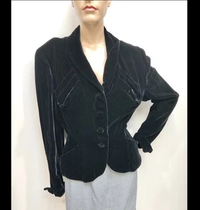 VTG 1940s FILM NOIR Jet-Black RAYON VELVET JACKET w/WING DETAILS & Bonus SKIRT - Picture 1 of 8