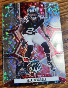 A.J. TERRELL 2022 MOSAICO NO HUDDLE DISCO PLATA PRIZM SP #11 Falcons - Imagen 1 de 2
