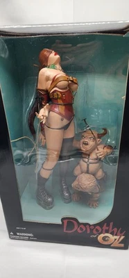Figura MCFARLANE TWISTED LAND OF OZ DOROTHY 12 PULGADAS NUEVA EN CAJA ORIGINAL Foto 1 de 4