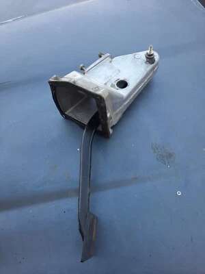 CARCASA SERVO PEDAL FRENO JAGUAR 88-89 XJ6 XJ40 CAC9766 GENUINA oe Foto 1 de 4