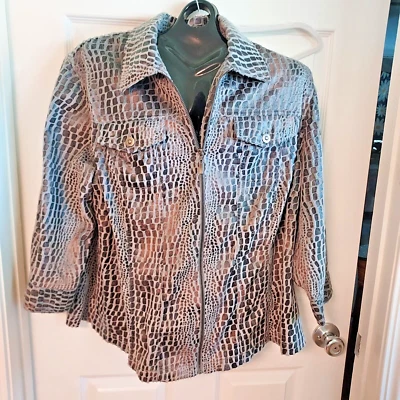 Ruby Rd Woman 20W Plus Gray Silver Button Up Jacket 3/4 Length Sleeve Scale Look - Image 1 of 2