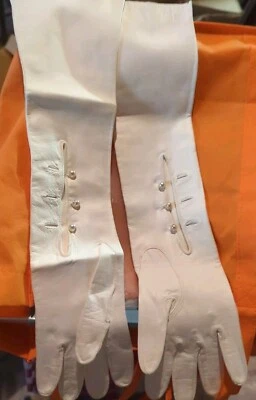 Guantes vintage de cuero marfil de 18" con 3 botones para damas para evento formal/boda  Foto 1 de 4