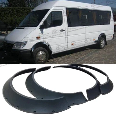 Arcos de roda larga flexíveis de alargadores de para-lama 4,5 pol. para Mercedes Benz Sprinter 316 416 - Imagem 1 de 4