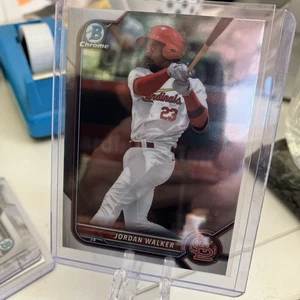 Jordan Walker 2022 Bowman Chrome RC - Picture 1 of 2