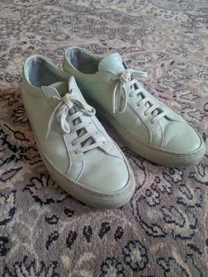 Common Projects Trainers in Pale Green (Size 9/43) - Image 1 of 4