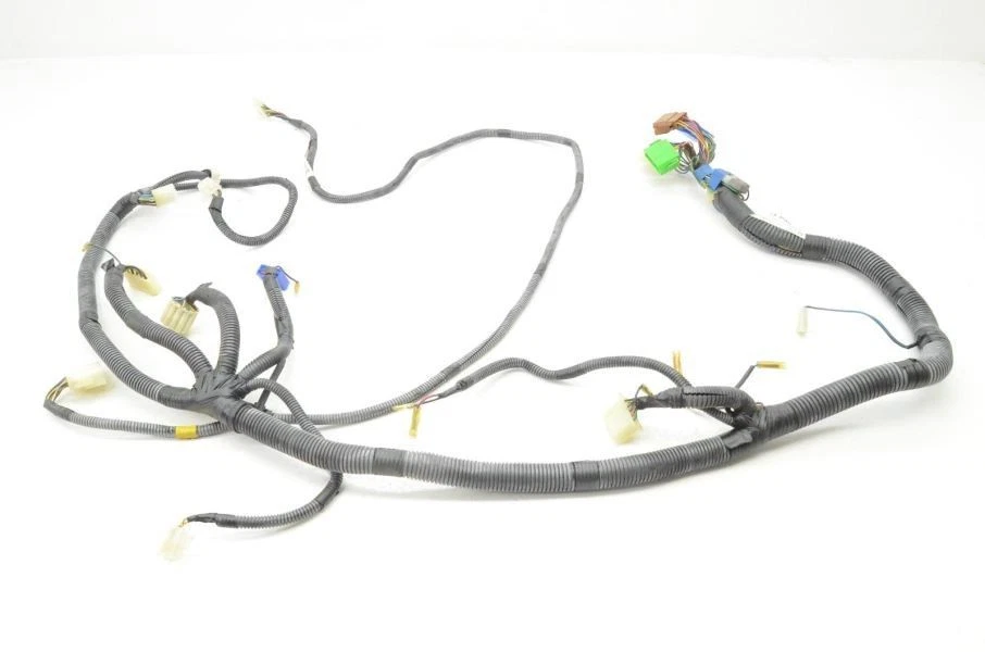 Arnés de cableado de tablero Datsun 280zx 2+0 Turbo MT 1982-1983 24013P9010 Foto 1 de 4