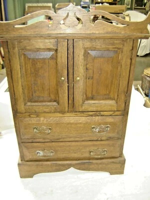 Винтажный дубовый сахарный сундук с проколотой короной No1644 - Изображение 1 из 4