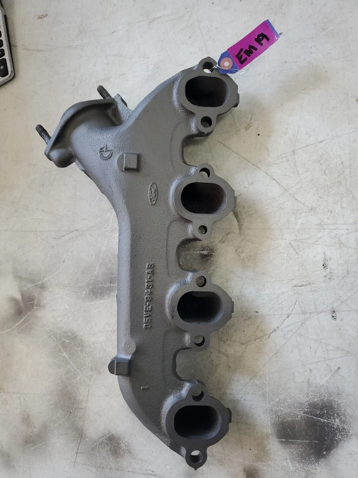 Coletor de escape usado OEM D5VE-9431-AB 1975-78 Lincoln Mark V 460 V8 LH - Imagem 1 de 4