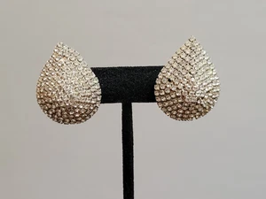 Set of 1940s Tear Drop Bright White Glass Shoe Clips - Picture 1 of 10