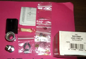 NOS New MOTORCRAFT SW-5997 / FORD XS4Z-11582-AA IGNITION SWITCH - Picture 1 of 2