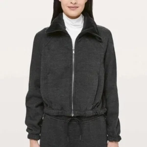 Lululemon Plush Times Fleece Lined Full Zip Jacket Bomber Black Size 8 - Picture 1 of 11