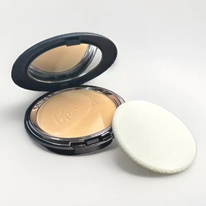 It Cosmetics Celebration Foundation Tan 0.30 oz NWOB - Picture 1 of 1