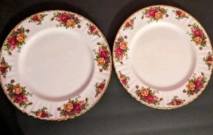 2 New Royal Albert Old Country Roses Dinner Plates Gold Trim Fluted Rim, 10.5 in - Picture 1 of 6