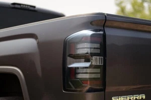 SMOKED Morimoto XB LED Taillights For 2014 2018 GMC SIERRA - Foto 1 di 9